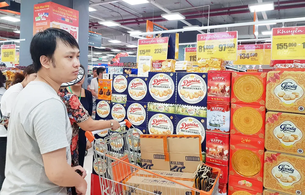 Sôi động hàng hóa ở miền Tây ảnh 1