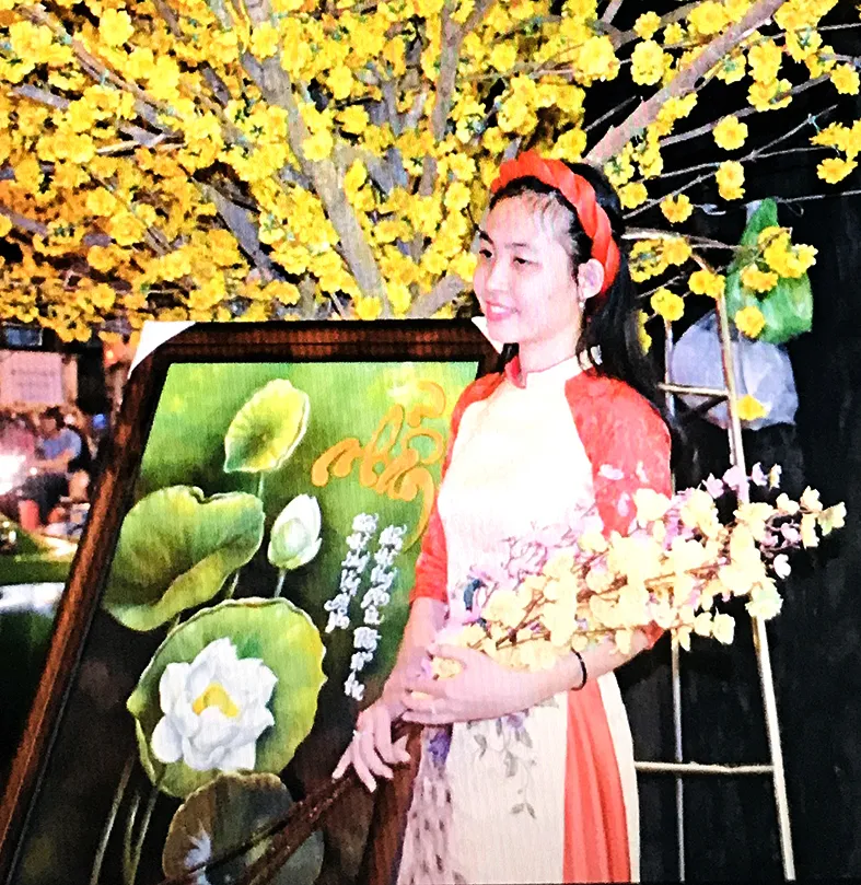 Rực rỡ sắc xuân giữa lòng thành phố ảnh 1