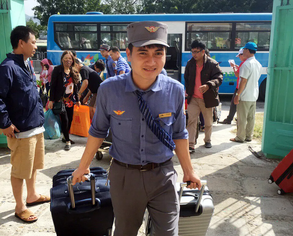 Đưa tết về muôn ngả ảnh 1