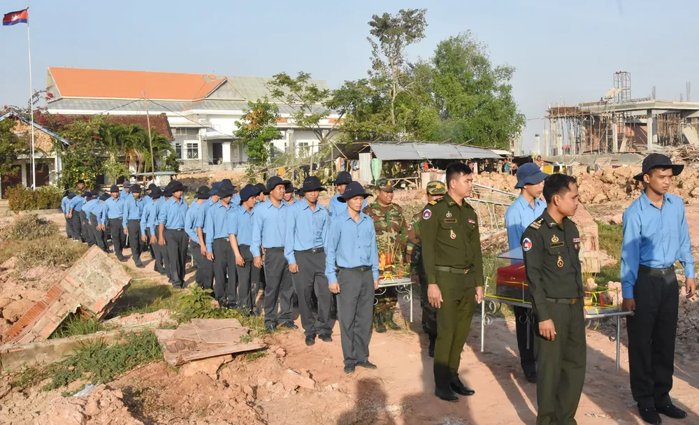 Mùa xuân đi tìm đồng đội ảnh 1