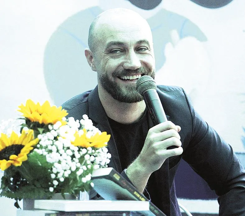 Tác giả Jesse Peterson: Tôi biết nhiều người không thích kiểu viết của mình ảnh 1