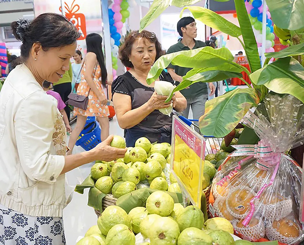 “Săn” hàng giải nhiệt ảnh 1