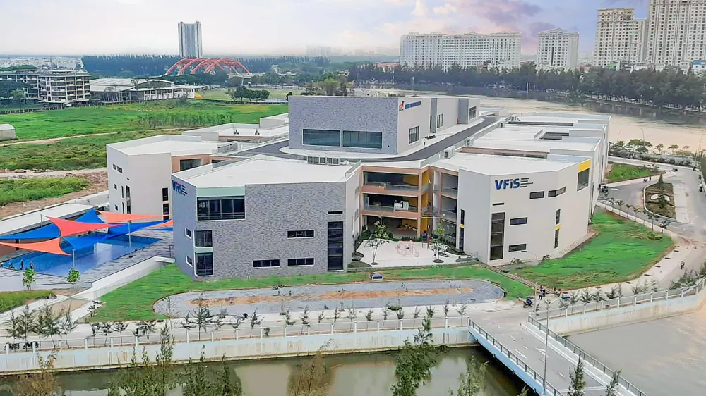 Đổ xô đầu tư trường phổ thông ảnh 1