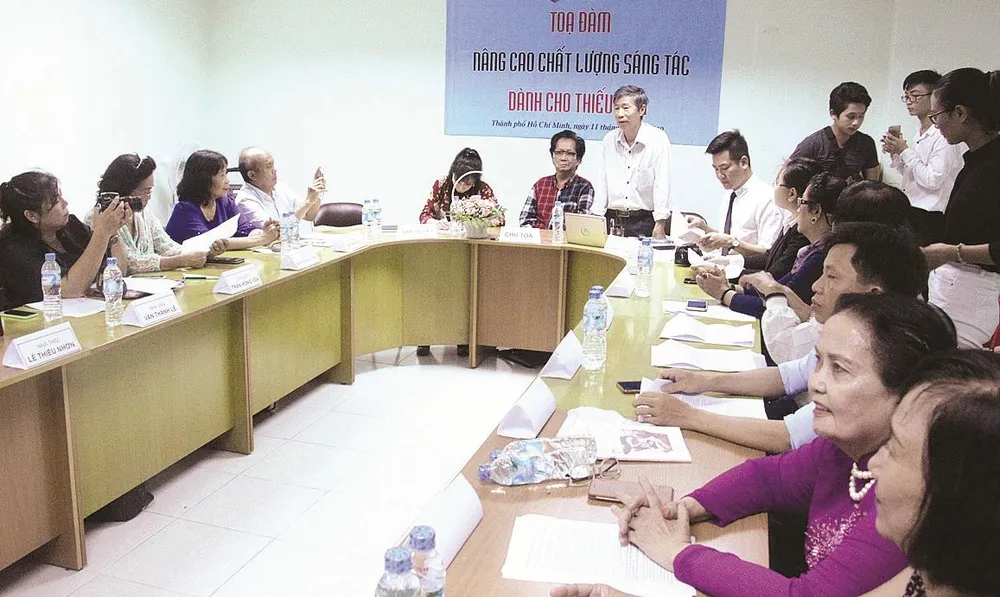 Viết gì cho tuổi thiếu niên?  ảnh 1