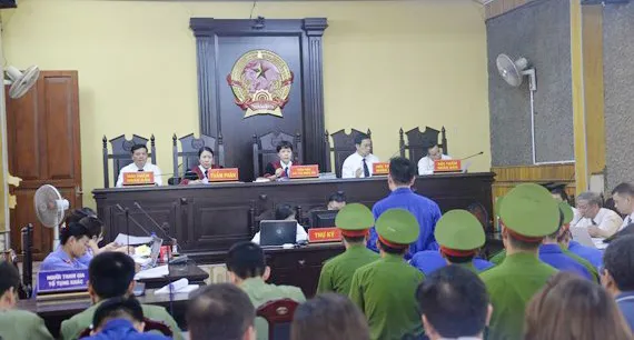 Phiên tòa xét xử vụ án ngày 21-5-2019. Ảnh: VOV