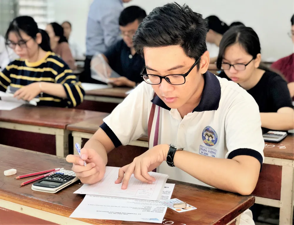 Đổi mới thi, xét tốt nghiệp THPT và tuyển sinh ĐH-CĐ: Nóng vội sẽ khó đạt mục tiêu ảnh 1