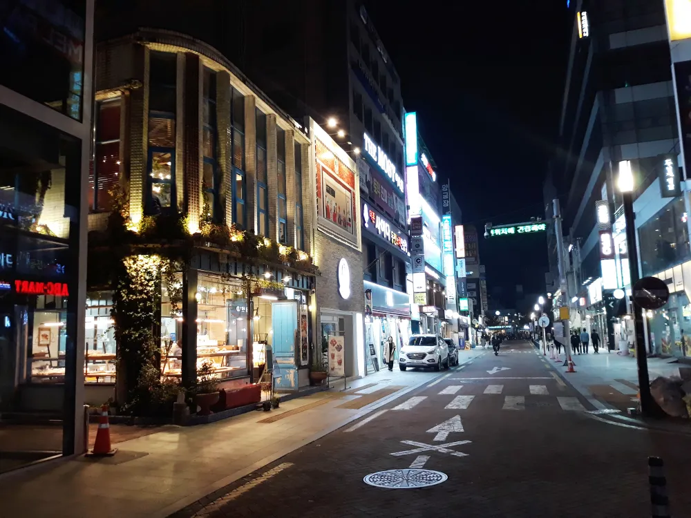 Khám phá những thành phố công nghiệp nổi tiếng ở phía đông nam Hàn Quốc  ảnh 17