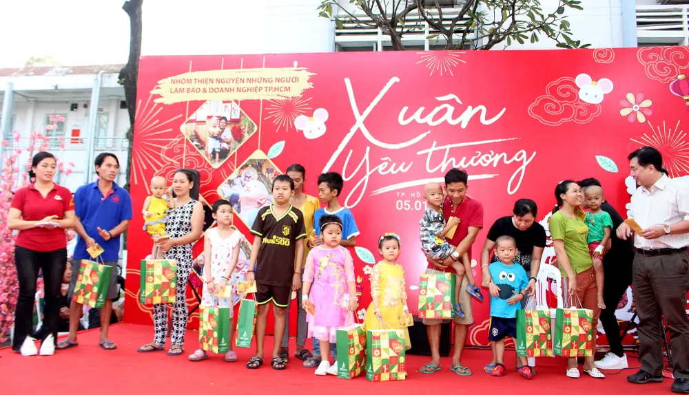 Mang xuân đến với bệnh nhi ung thư ảnh 1