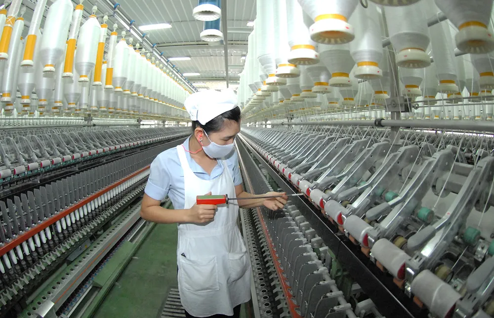 Nhiều ngành gặp khó vì dịch nCoV ảnh 1