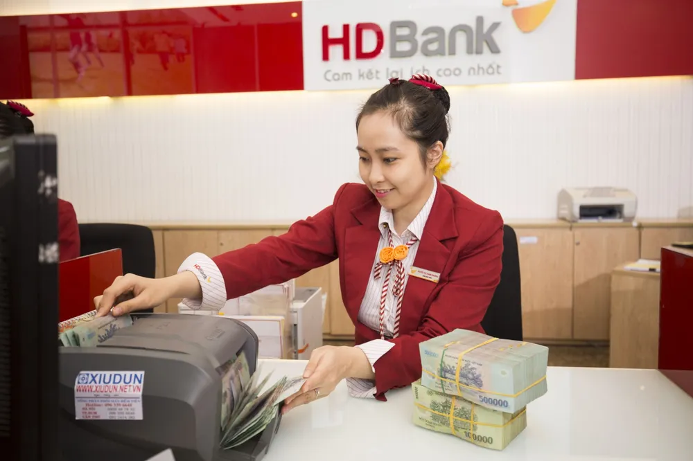 Tiếp năng lượng hồi phục kinh tế - HDBank tài trợ tối đa cho chuỗi kinh doanh xăng dầu