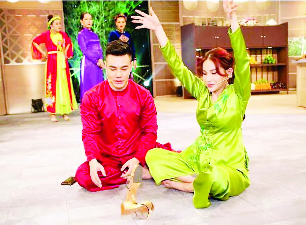 Khả Như - Lê Dương Bảo Lâm hứa sẽ hòa thuận trong lần đầu cùng làm MC ảnh 1