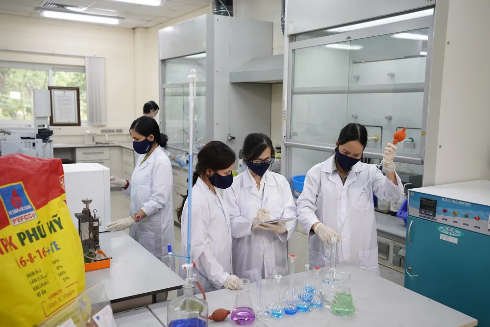 DPM: Sản xuất kinh doanh phân bón và hóa chất tăng mạnh ảnh 1