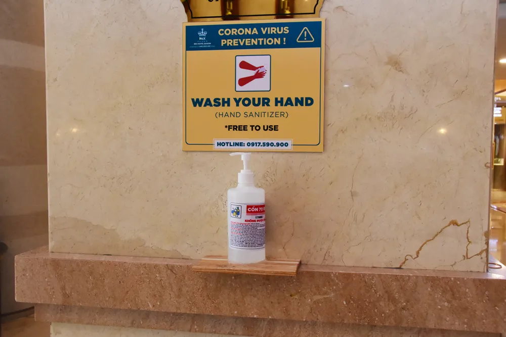 Khách sạn Rex Sài Gòn tiếp tục duy trì, tăng cường và kiểm soát chặt chẽ các biện pháp phòng chống trong mùa dịch  ảnh 2