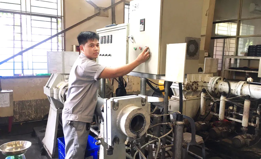 Hun đúc ngọn lửa sáng tạo ảnh 4