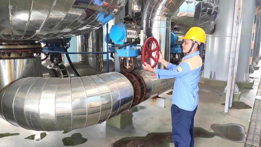 Hun đúc ngọn lửa sáng tạo ảnh 5