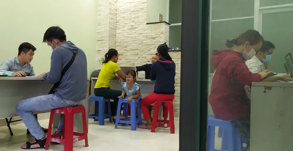 Cảnh giác “cò” dịch vụ việc làm ảnh 1