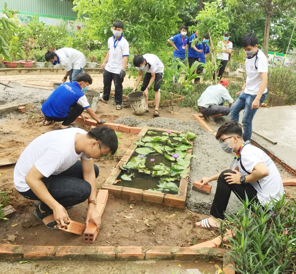 Hành trình xanh hóa những điểm đen ảnh 1