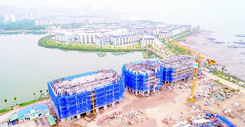 Cất nóc vượt tiến độ dự án Aqua City Hạ Long