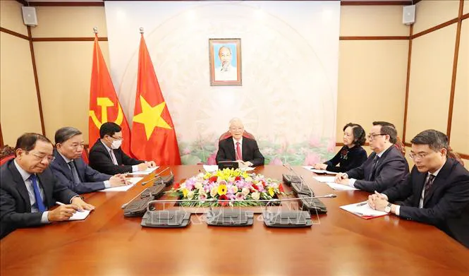 Tổng Bí thư, Chủ tịch nước Nguyễn Phú Trọng điện đàm với Bí thư Thứ nhất Ban Chấp hành Trung ương Đảng Cộng sản Cuba Raul Castro. Ảnh: TTXVN