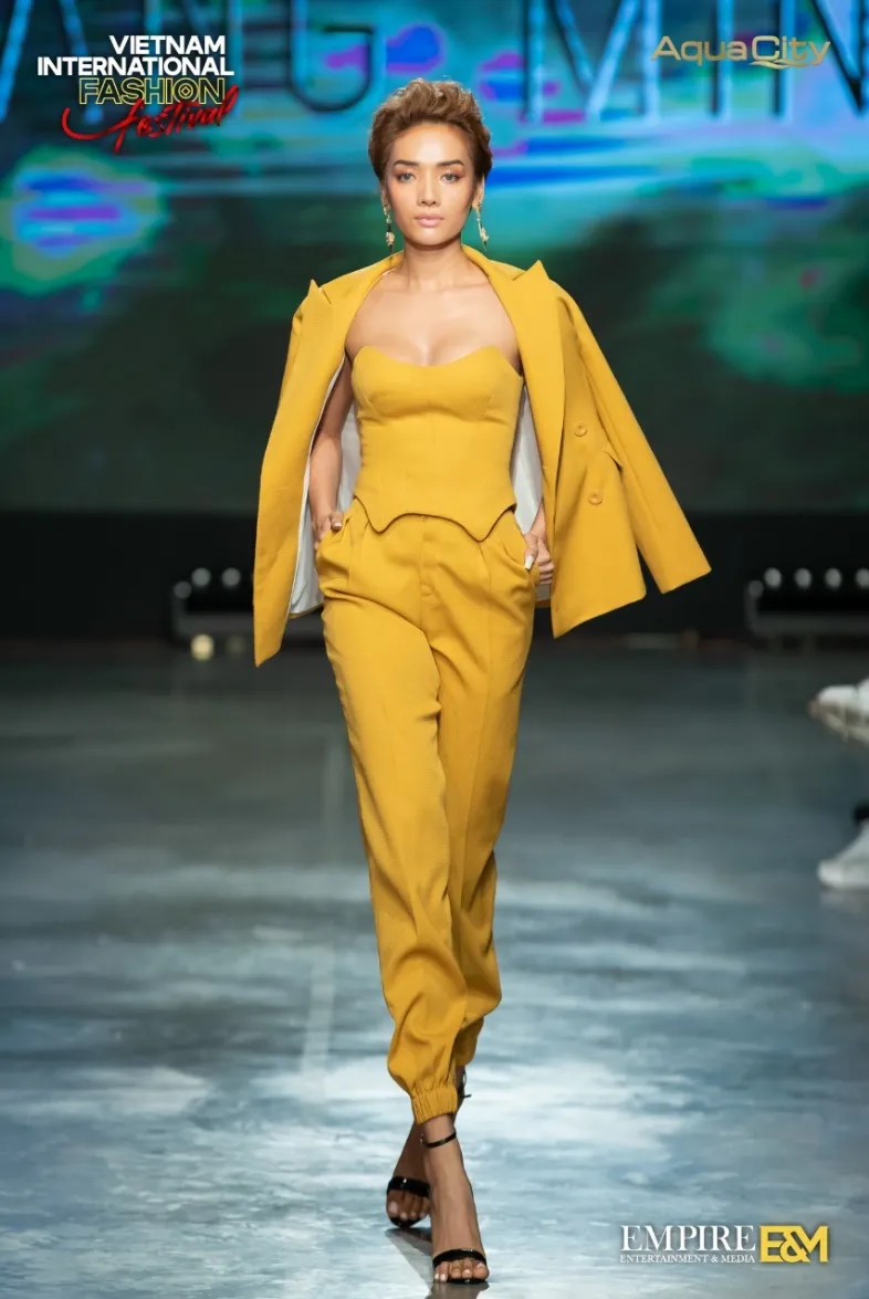 Đô thị đảo Phượng Hoàng - Nguồn cảm hứng của NTK Hoàng Minh Hà trong BST mới ảnh 3