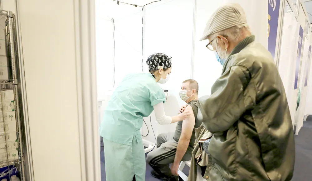 Lo biến thể của SARS-CoV-2: Châu Âu hành động khẩn ảnh 1