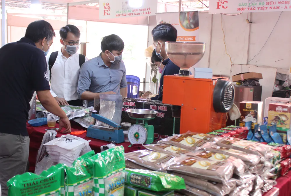 Hội chợ vui xuân đón Tết Tân Sửu 2021 tại Phú Mỹ Hưng ảnh 1