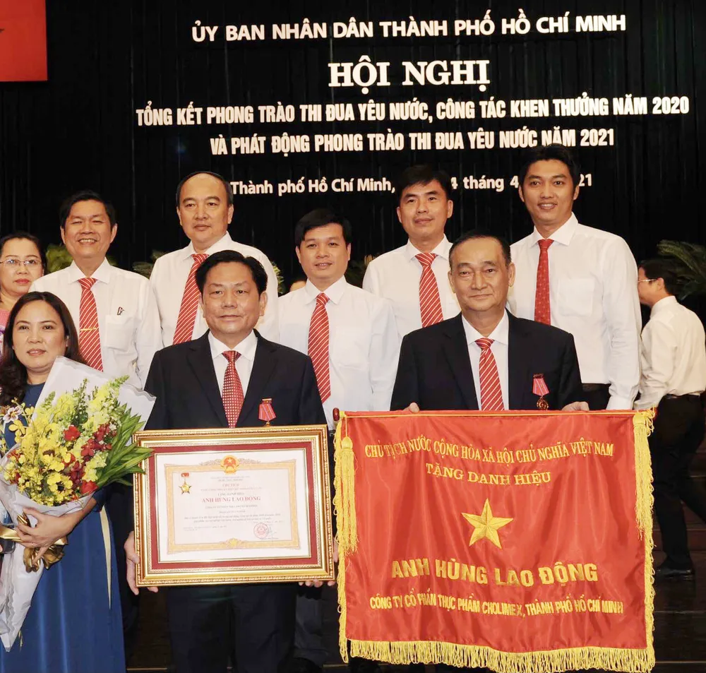 Cholimex Food vinh dự đón nhận danh hiệu Anh hùng Lao động thời kỳ đổi mới ảnh 2