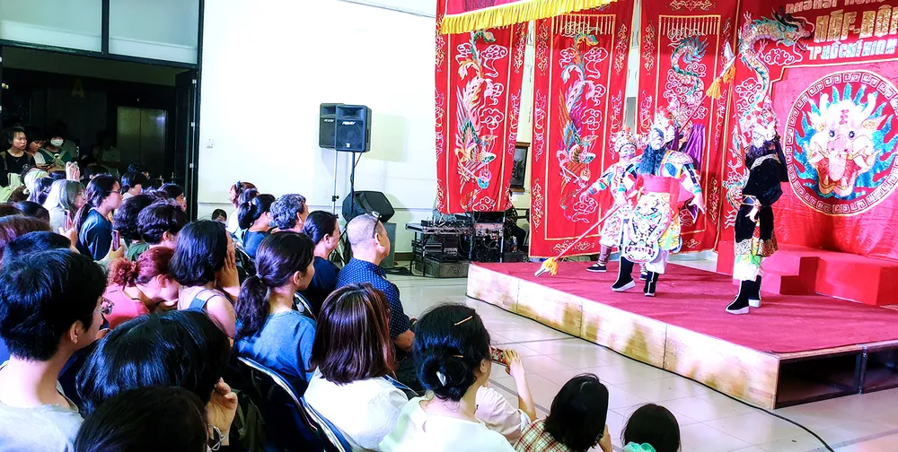 Nâng chất khán giả ảnh 2