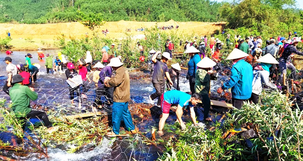 Miền Trung chủ động vượt khô hạn ảnh 1