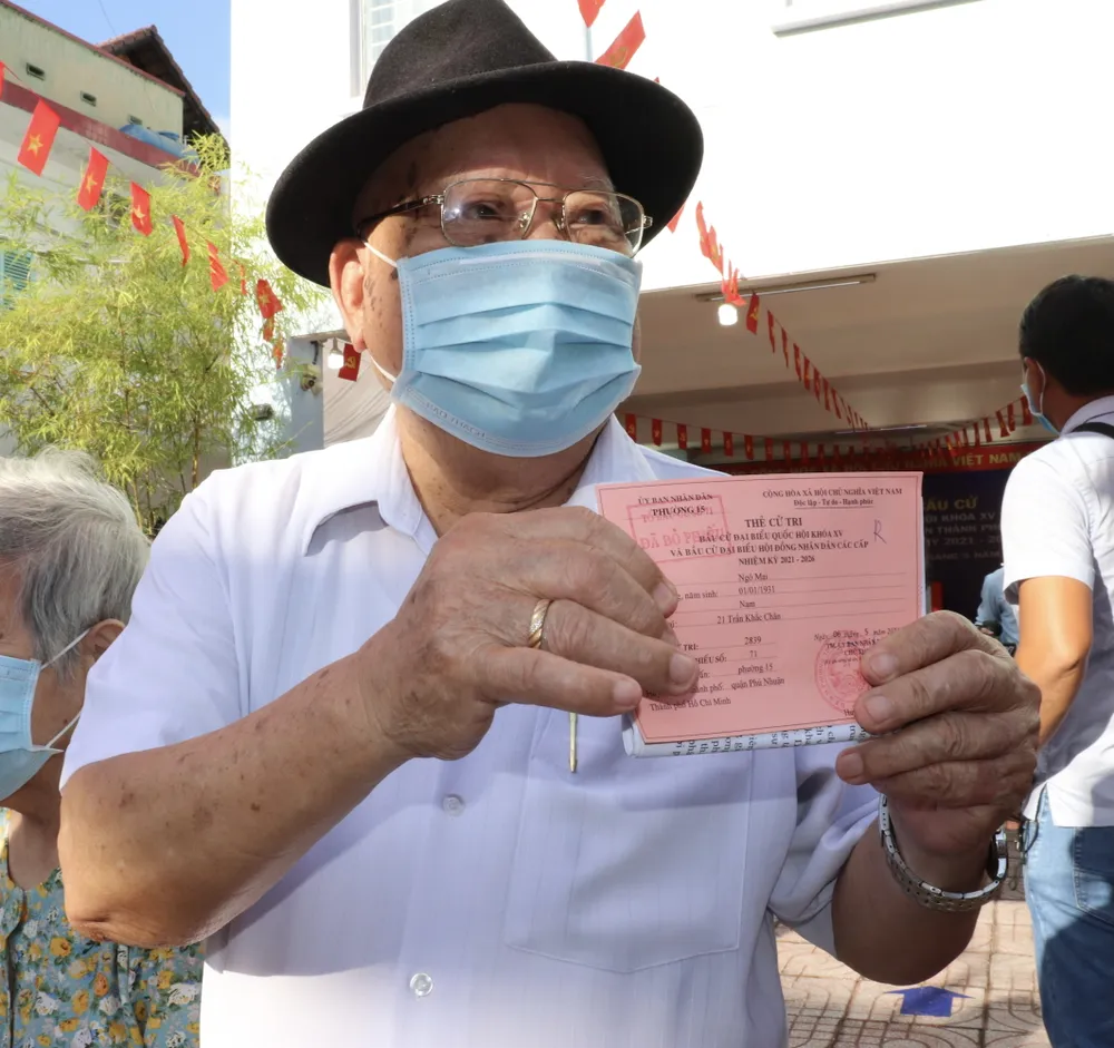  Những cử tri đặc biệt tham gia bầu cử ảnh 1