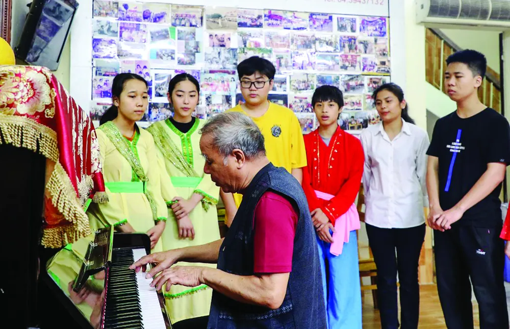 Hơn cả chuyện cổ tích ảnh 1