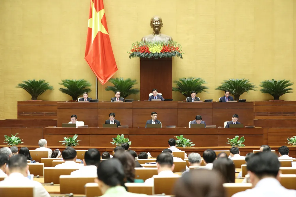 Quốc hội thảo luận tại hội trường chiều 31-5. Ảnh: QUANG PHÚC