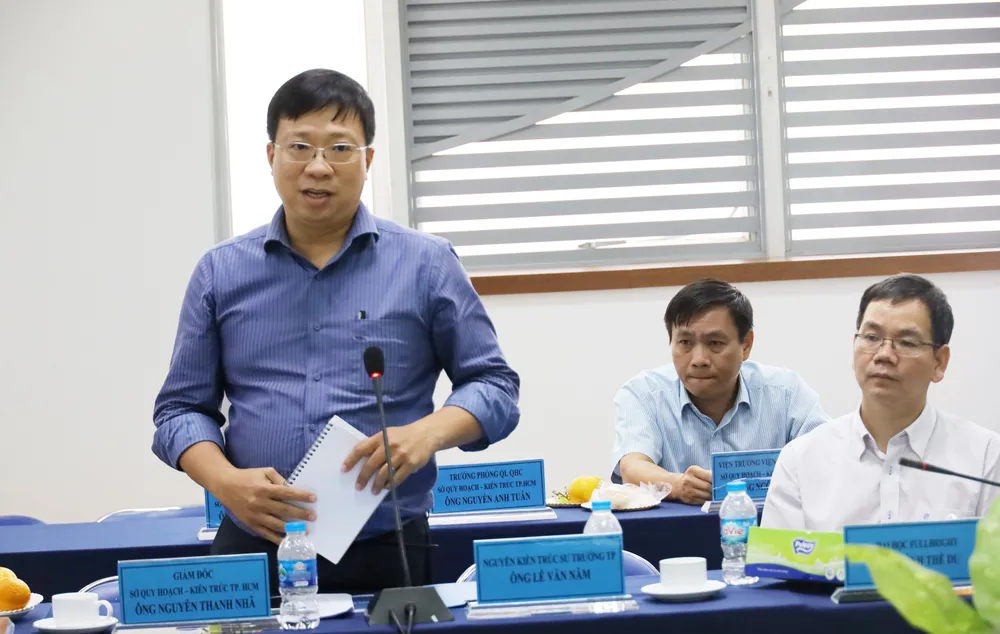 Giám đốc Sở QH-KT TPHCM Nguyễn Thanh Nhã ghi nhận những ý kiến đóng góp của các chuyên gia, đại biểu cho đồ án nghiên cứu quy hoạch chung TPHCM. Ảnh: QUỐC HÙNG Giám đốc Sở QH-KT TPHCM Nguyễn Thanh Nhã ghi nhận những ý kiến đóng góp của các chuyên gia, đại biểu cho đồ án nghiên cứu quy hoạch chung TPHCM. Ảnh: QUỐC HÙNG