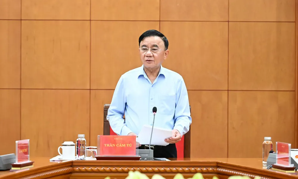 Thường trực Ban Bí thư Trần Cẩm Tú vừa ký ban hành Hướng dẫn số 01-HD/TW ngày 19-5-2026 về một số vấn đề cụ thể thi hành Điều lệ Đảng