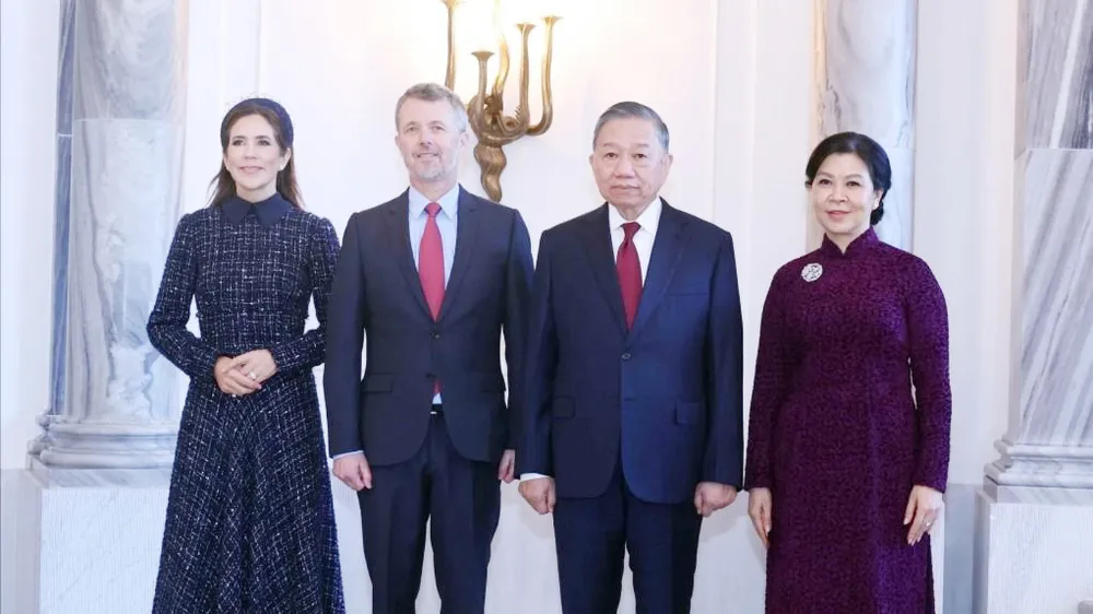Tổng Bí thư, Chủ tịch nước Tô Lâm và Phu nhân Ngô Phương Ly hội kiến Nhà vua Đan Mạch Frederik X và Hoàng hậu Mary. Ảnh: TTXVN