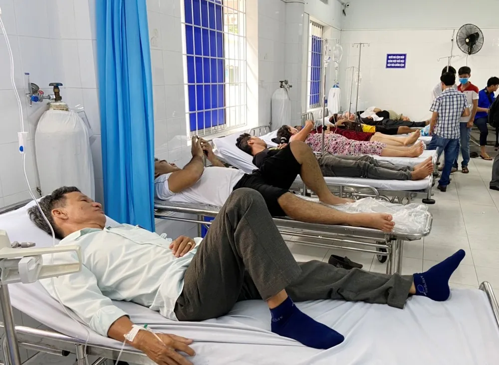 Du khách bị ngộ độc thực phẩm tại Vũng Tàu ngày 16-7