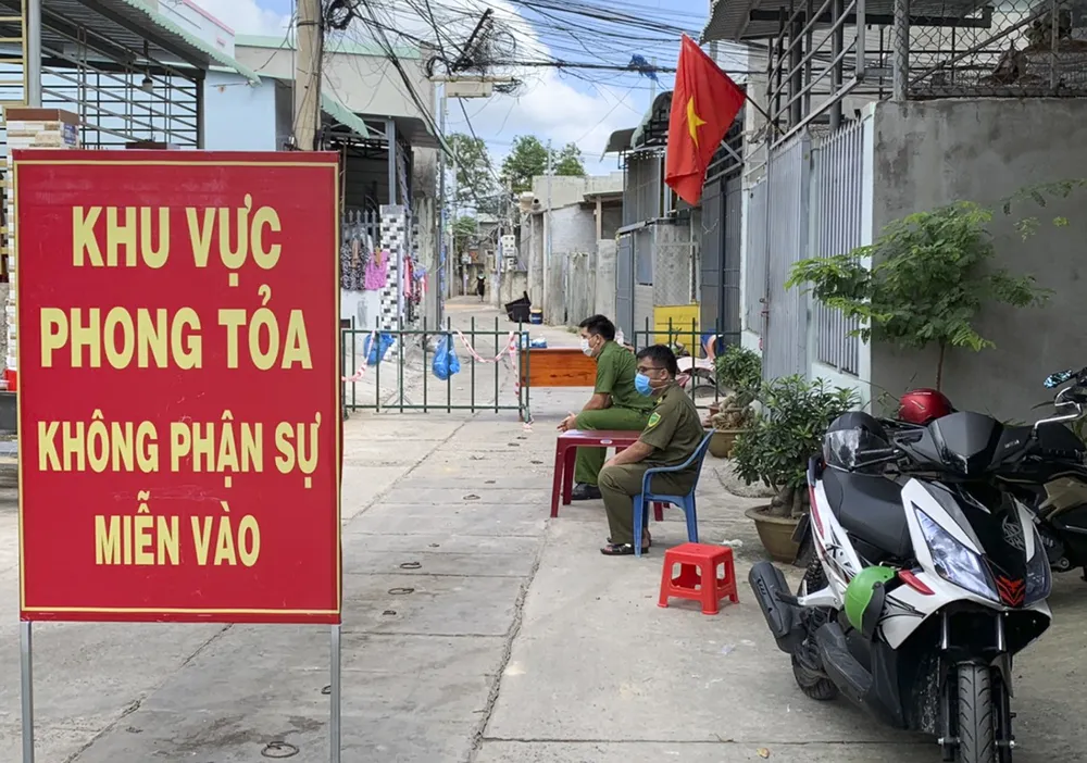 Bà Rịa - Vũng Tàu phong tỏa nhiều khu vực liên quan đến ca nghi mắc Covid-19 ngoài cộng đồng ảnh 1