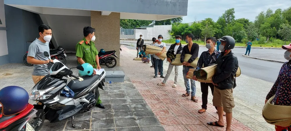 Bà Rịa - Vũng Tàu xét duyệt cho 2.000 trong số 4.000 người dân từ TPHCM về theo nguyện vọng ảnh 1