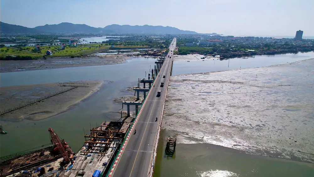 Thi công cầu Cửa Lấp 2 nối TP Vũng Tàu với huyện Long Đất.jpg