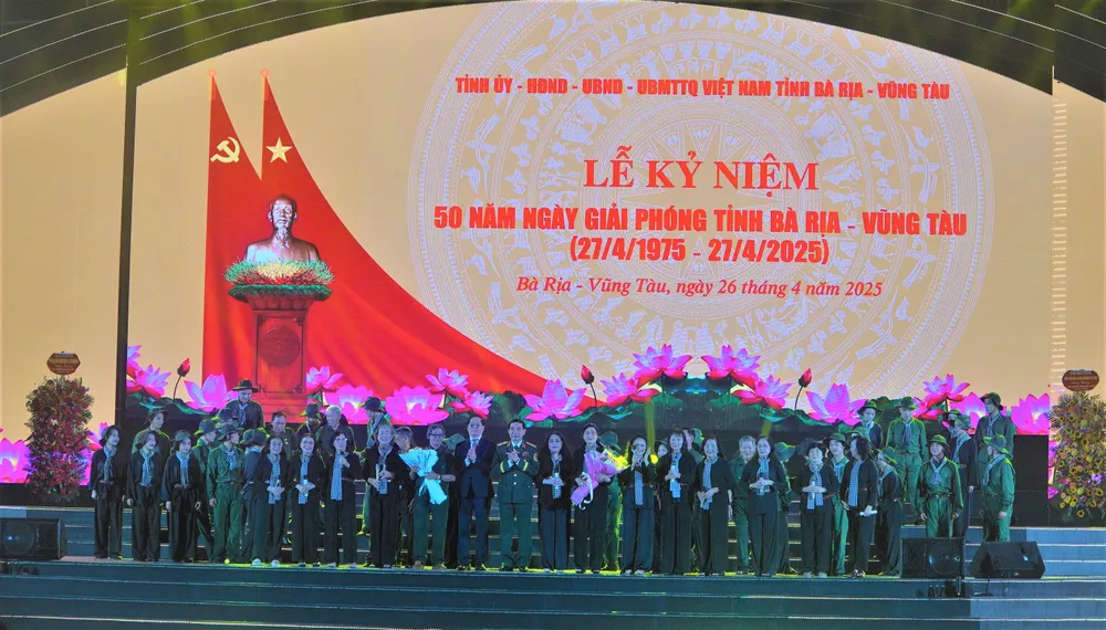 Quang cảnh buổi Lễ kỷ niệm 50 năm Ngày Giải phóng Bà Rịa - Vũng Tàu