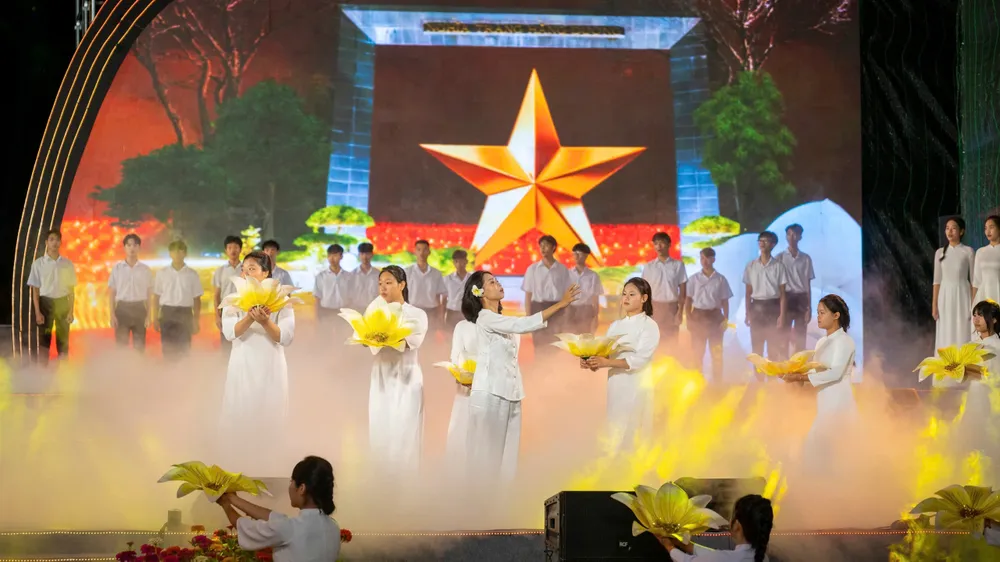 Chương trình chính luận nghệ thuật đặc biệt nhân dịp kỷ niệm 50 năm Giải phóng Côn Đảo (1-5-1975 – 1-5-2025) với chủ đề “Côn Đảo – Hùng ca ý chí Việt Nam”. Ảnh: BTC