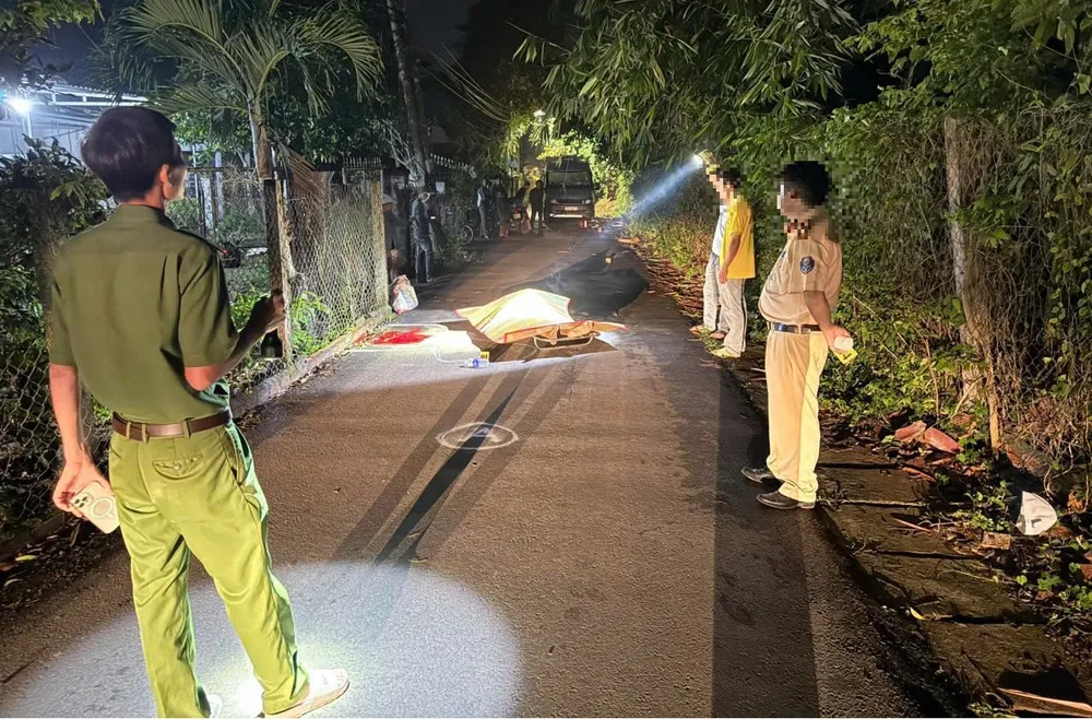 Hiện trường vụ tai nạn giao thông khiến 1 người tử vong tại xã Ngãi Giao, TPHCM