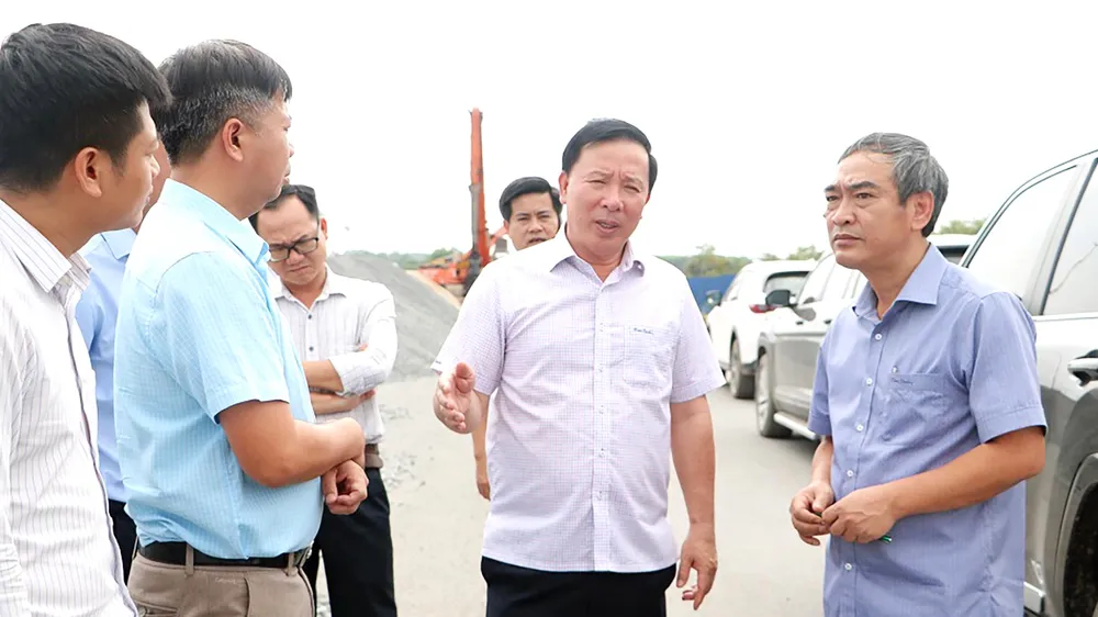 Chủ tịch UBND tỉnh Đồng Nai kiểm tra tiến độ 2 dự án đường kết nối với sân bay Long Thành