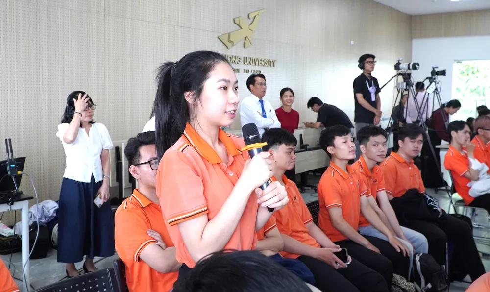 Sinh viên Trường Đại học Lạc Hồng (LHU) tìm hiểu cơ hội làm việc tại Nhật Bản