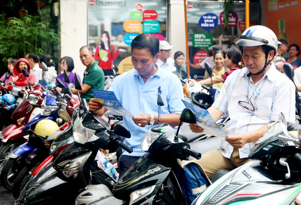 Con thi, bố mẹ cũng thi… ảnh 8