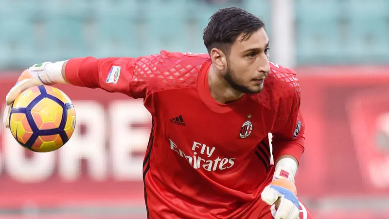 Donnarumma vẫn chưa quyết định tương lai