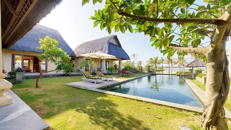 Sau gần 1 năm đăng quang, Miss Grand International 2016 đã làm gì? ảnh 2