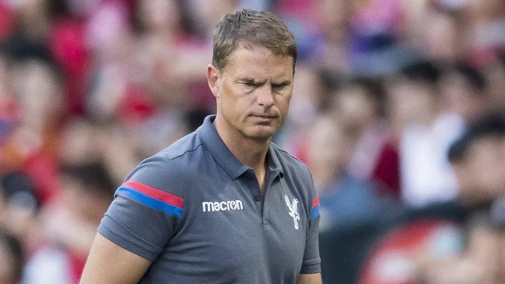 HLV người Hà Lan cần nhanh chóng ổn định lối chơi cho Crystal Palace.