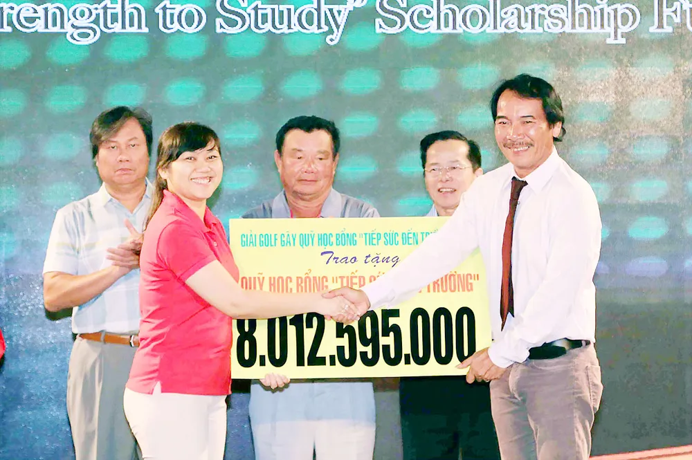 Học bổng “Tiếp sức đến trường” 2017: 9 tỷ đồng tặng tân sinh viên ảnh 1