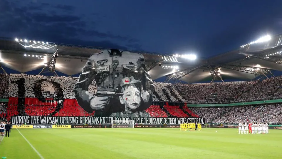 Legia Warsaw đối diện án phạt của UEFA ảnh 1